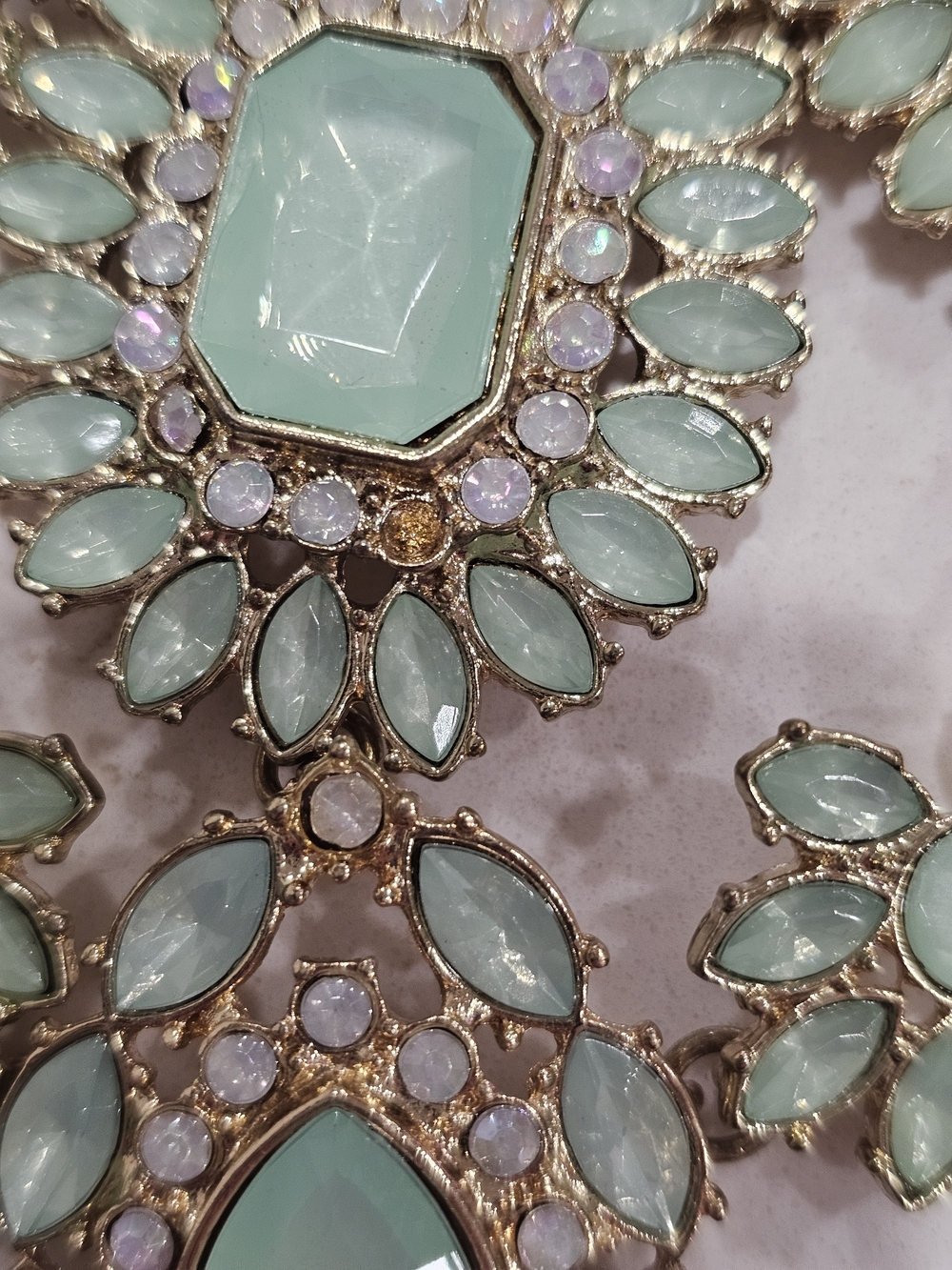 Source Unknown Mint Green and Gold Floral Statement Necklace - Picture 3 of 4